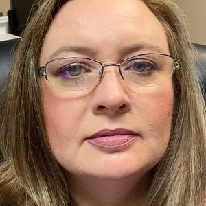 Meet your Posher, Lynn